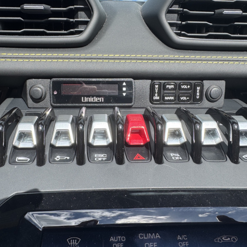 Uniden R9 Display + Keypad Mount for Lamborghini Huracan Evo